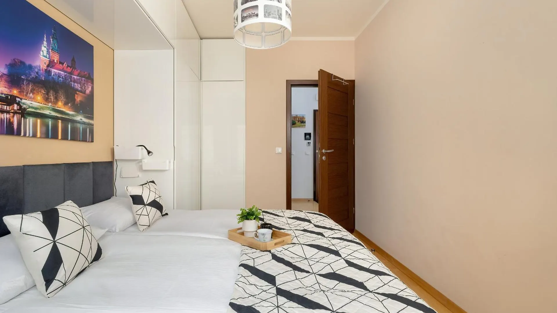 Apartment Przytulny Apartament Z Parkingiem I Biurkiem Przy Kazimierzu W Krakowie By Noclegi Renters Poland
