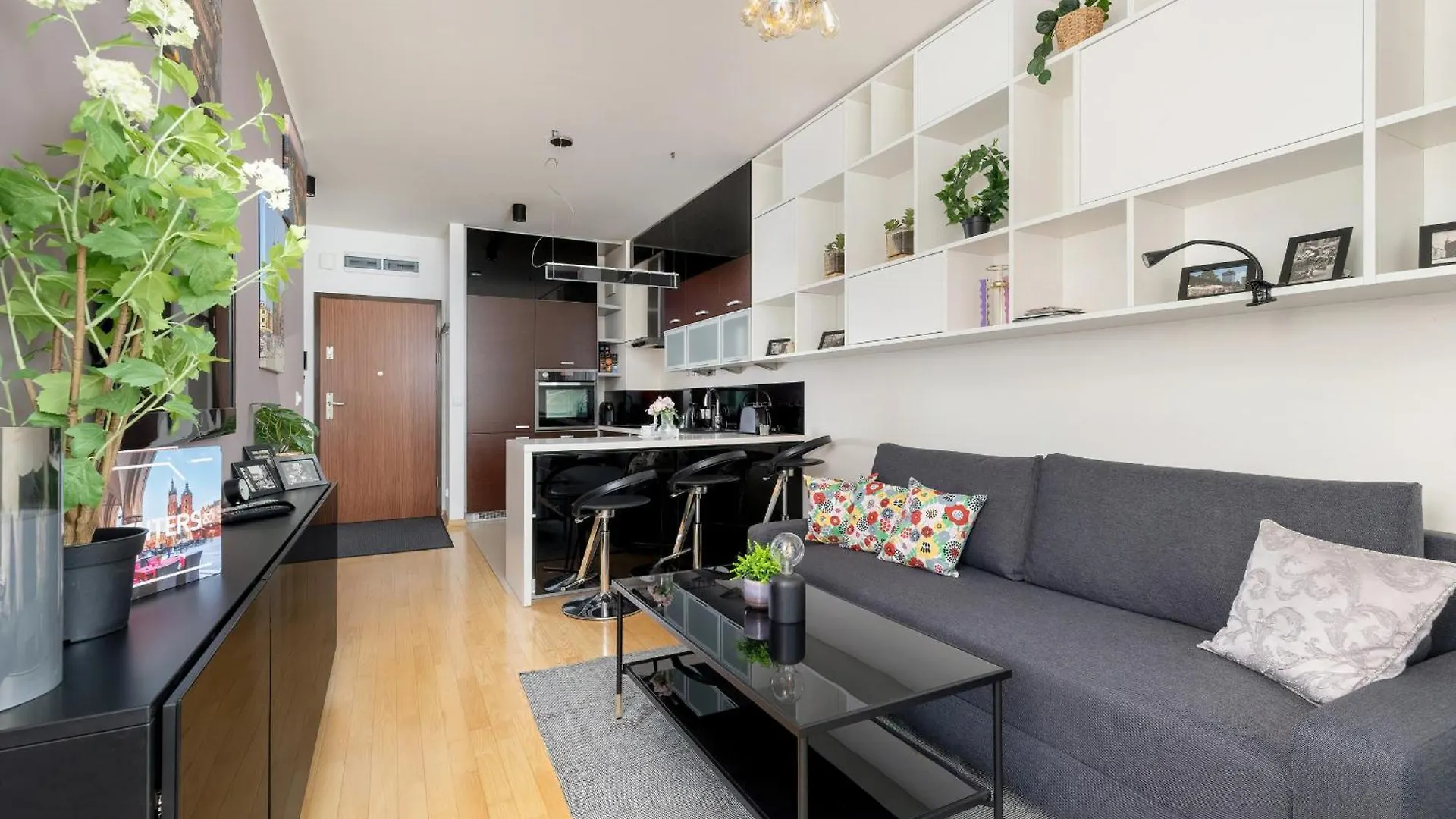 Apartment Przytulny Apartament Z Parkingiem I Biurkiem Przy Kazimierzu W Krakowie By Noclegi Renters